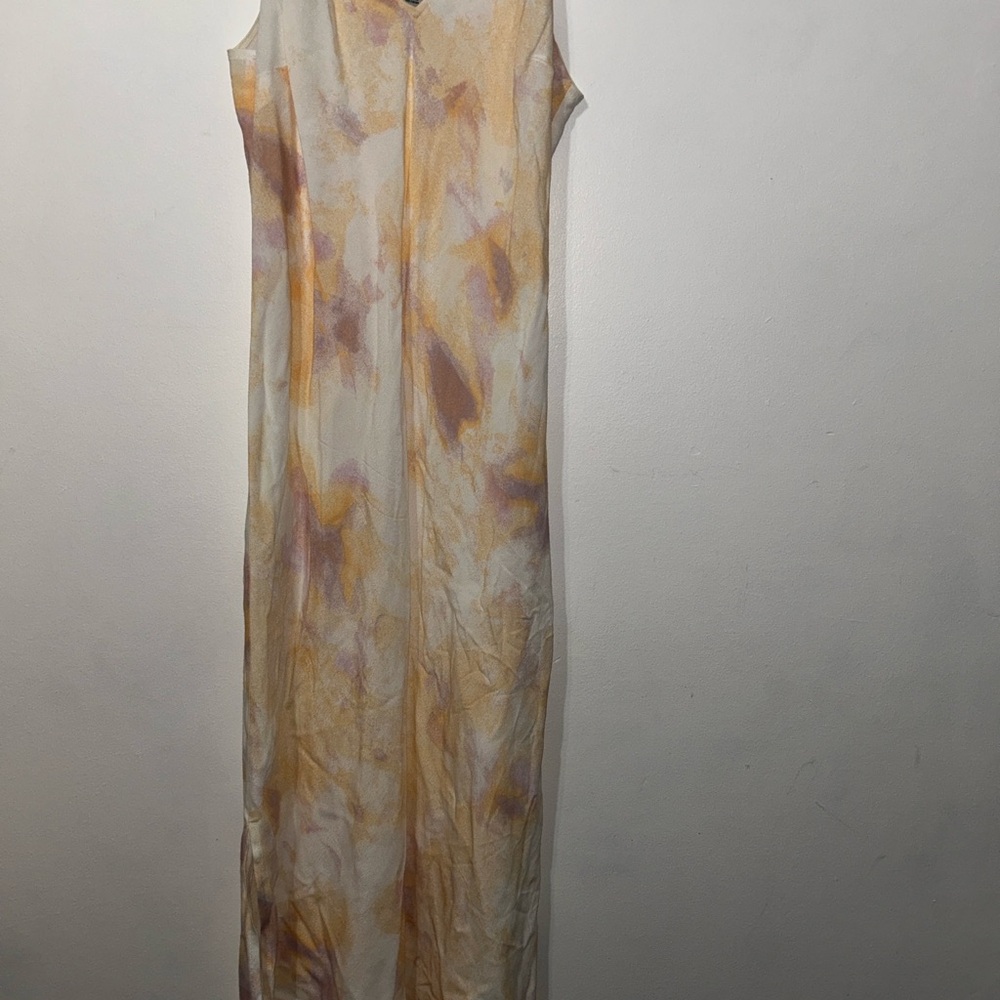 Elegant Tie-Dye Maxi Dress